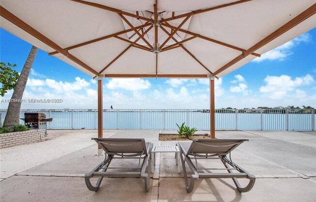 1865 79th Street Cswy
