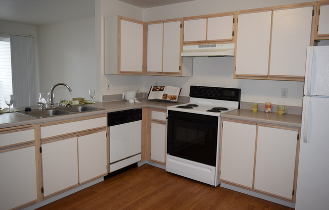 1 bed, 1 bath, 672 sqft, $995, Unit BW0421