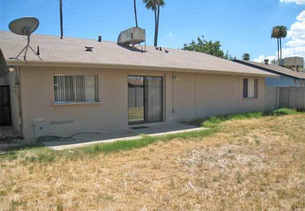 3 beds, 2 baths, $1,995