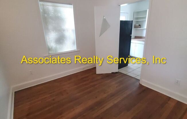 3 beds, 1 bath, $1,245