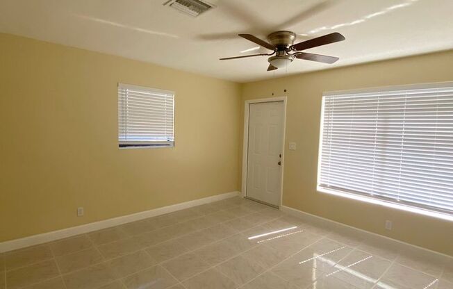 Beautiful 3-bedroom home located in Delray Beach. Fast and easy move in process!