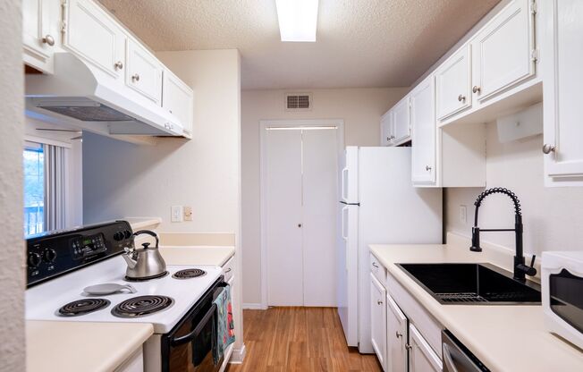 1 bed, 1 bath, $1,399, Unit Apt 122