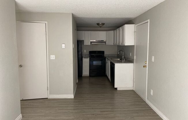 3 beds, 2 baths, 643 sqft, $2,350, Unit C303