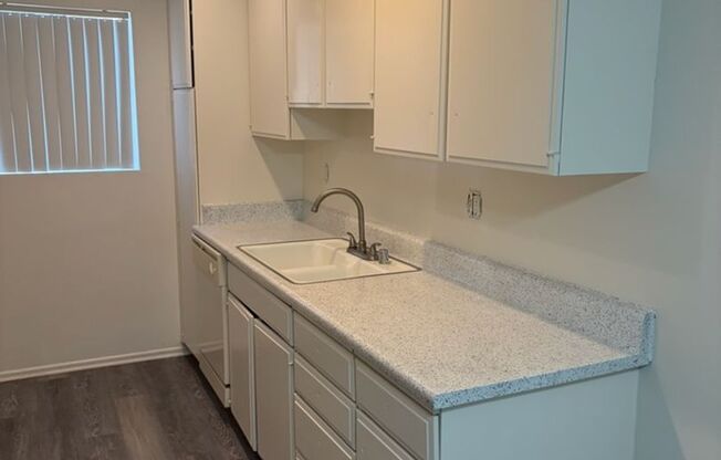 1 bed, 1 bath, 651 sqft, $2,125, Unit A006