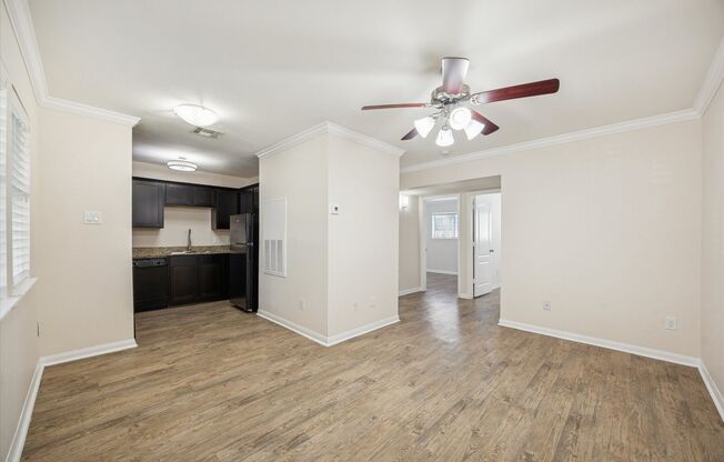 2 beds, 1 bath, 710 sqft, $1,495, Unit 03