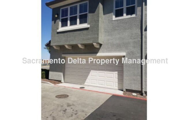 2 beds, 2 baths, $2,095, Unit # 26104