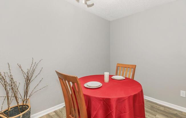 2 beds, 2 baths, 850 sqft, $1,179