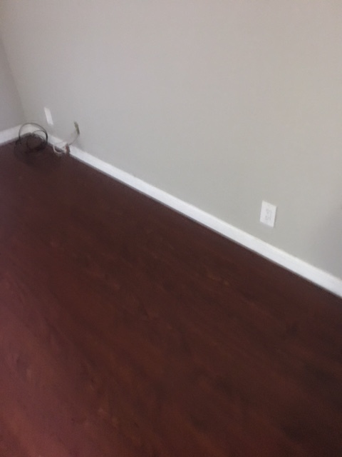 2 beds, 1 bath, 780 sqft, $2,300