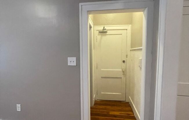 1 bed, 1 bath, 500 sqft, $995, Unit 2