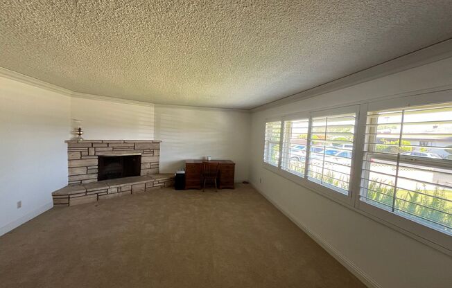 502 E. Rose Avenue