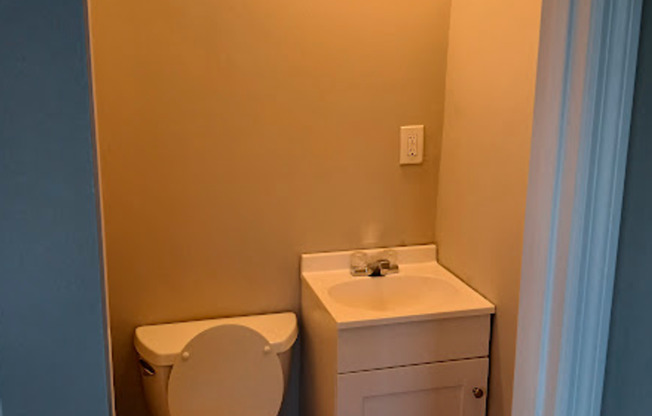 3 beds, 2 baths, $1,150