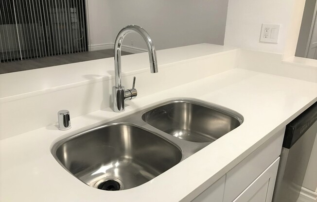 1 bed, 1.5 baths, 985 sqft, $3,495, Unit 306