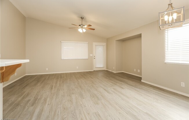 6039 SHADOW OAK DR