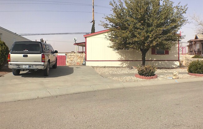 East El Paso 3 bed Refrig A/C
