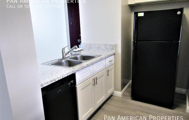 1155 E DE MAR BLVD