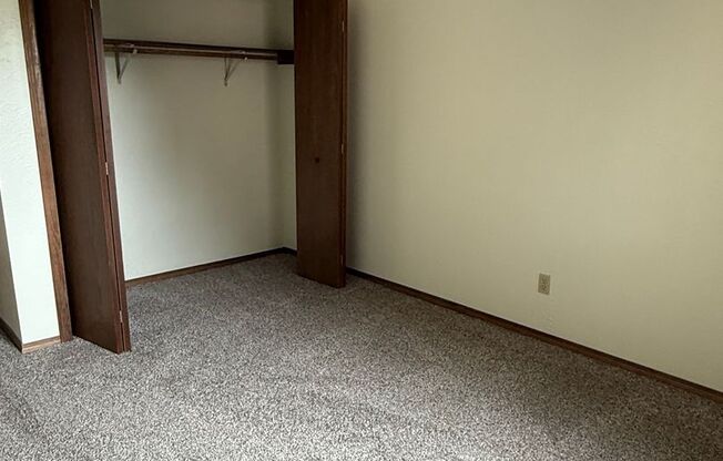 2 beds, 2 baths, 1,029 sqft, $1,209, Unit 1901-039