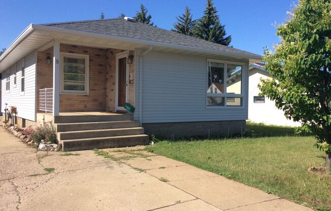 3 bedroom, 2 bath Single Family house