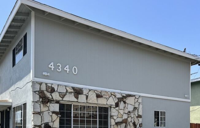 4340 Walnut