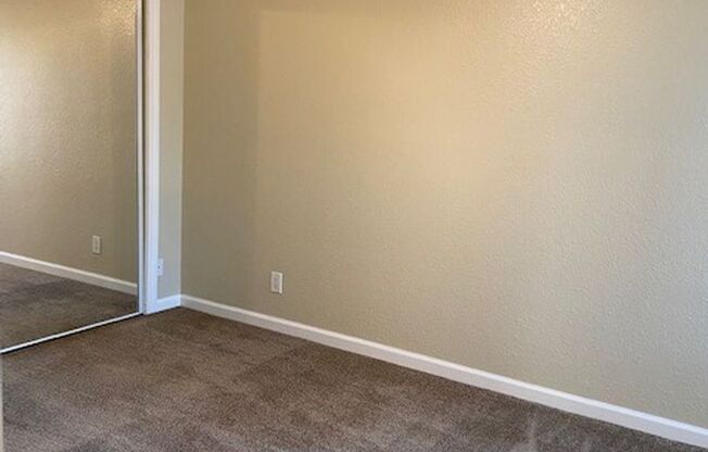 2 beds, 1 bath, 825 sqft, $1,820, Unit 250