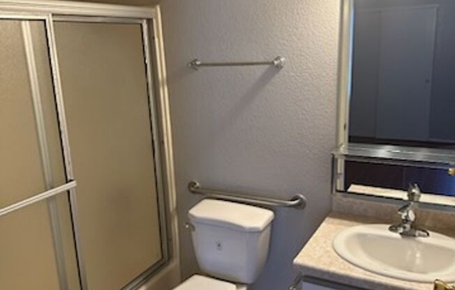 2 beds, 2 baths, 800 sqft, $2,630, Unit 406