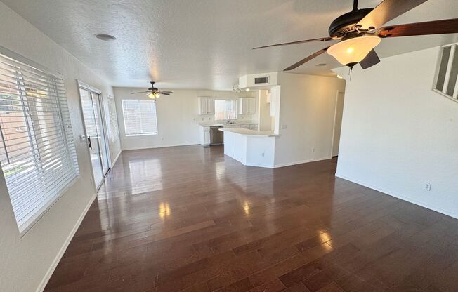 4 Bedroom 3 Bathroom Home in Surprise! Has Loft & Additional Office/Den!