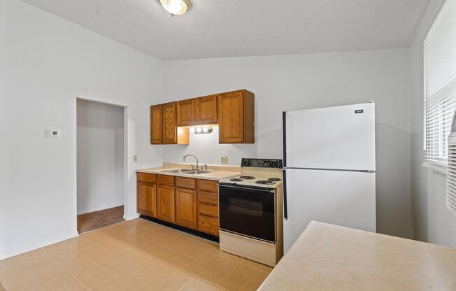 2 beds, 1 bath, 700 sqft, $850, Unit 3222C