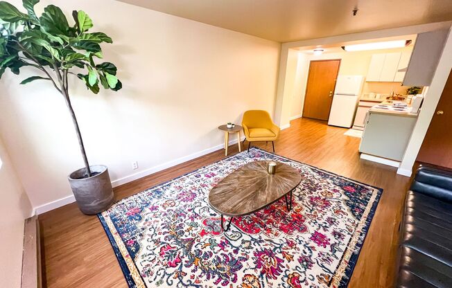 2 beds, 1 bath, 788 sqft, $2,395, Unit 102