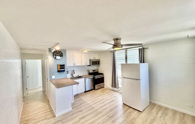 Kaneda Court/2BD/2BA/2PK