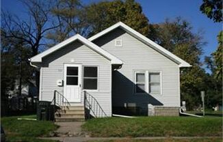 !! RENT SPECIAL- FIRST MONTH RENT FREE !! 2 Bedroom, 1 Bathroom home in Waterloo!