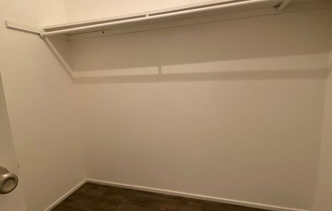 1 bed, 1 bath, 700 sqft, $995, Unit 07A