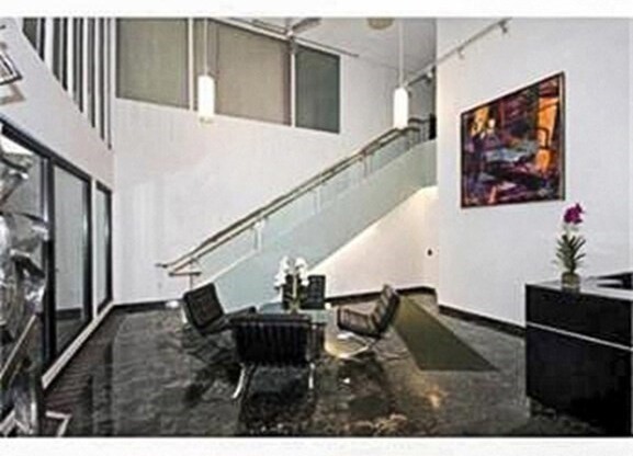 2 beds, 1 bath, 885 sqft, $4,100, Unit 409