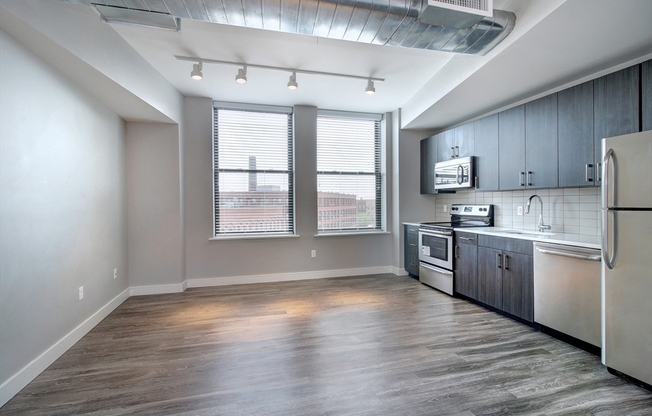 2 beds, 1 bath, 1,046 sqft, $2,575, Unit 204