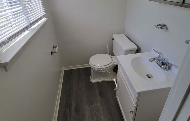 2 beds, 1.5 baths, 900 sqft, $1,245, Unit 224-H
