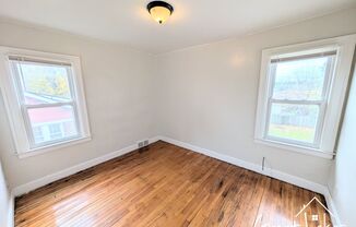 2 beds, 1 bath, $950, Unit 311-Unit 1