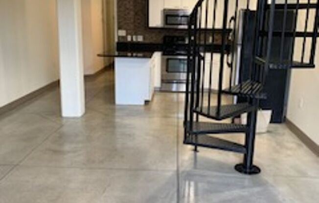 2 beds, 1 bath, 1,390 sqft, $1,950, Unit 306