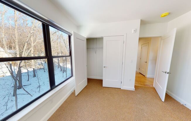 2 beds, 2 baths, 931 sqft, $3,200, Unit 70-306