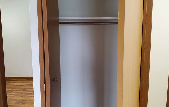 2 beds, 1.5 baths, 950 sqft, $1,434, Unit 5811-2A