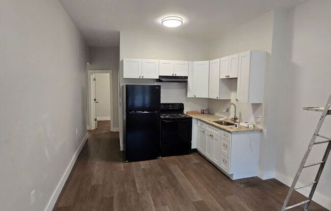 1321 W WINGOHOCKING ST