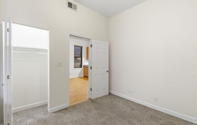 2 beds, 1 bath, 903 sqft, $2,595, Unit 2134-1R