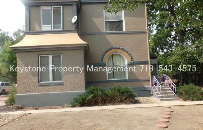 1/2 OFF 1st MONTHS RENT!!!  Ground Level Apartment 1 Bedroom/1 Bath Near Central High $800/$800