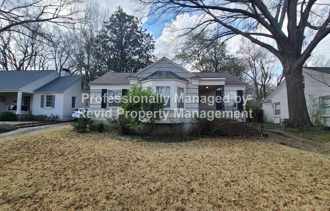 3 Bed 2 bath home off Central Ave.