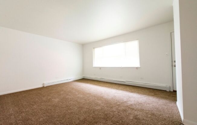 8312 S Ingleside