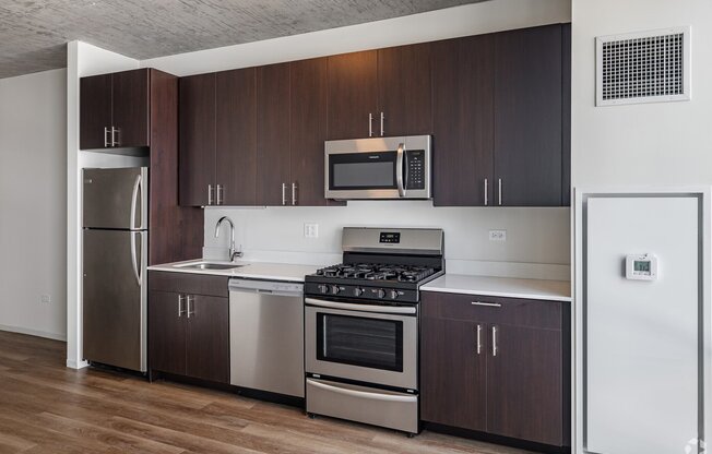 50 E 14 ST