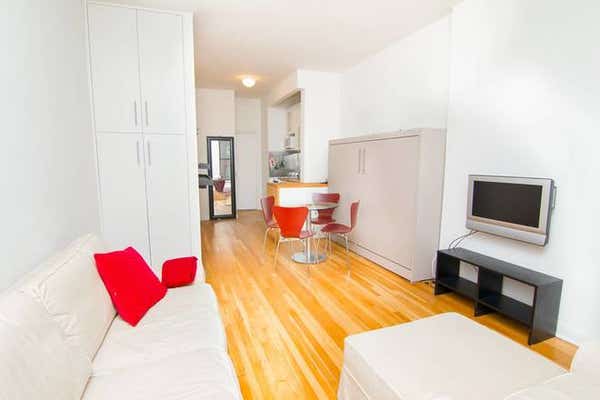 50 E END AVE
