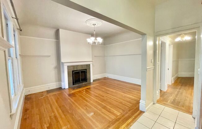 Inner Sunset Full Floor 2BR+/1.5 BA Victorian Condo - 7th Ave @ Lincoln - PROGRESSIVE