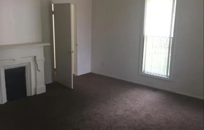 1 bed, 1 bath, 600 sqft, $800, Unit Unit 7