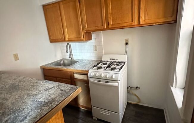 Studio, 1 bath, 211 sqft, $715, Unit 104