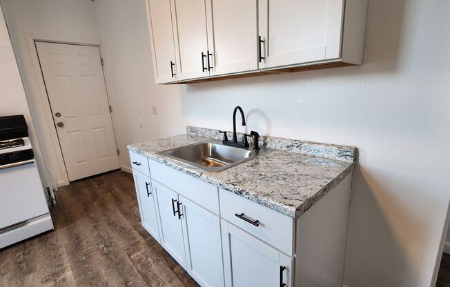 4600 - 4602 Friendship Avenue Apartments