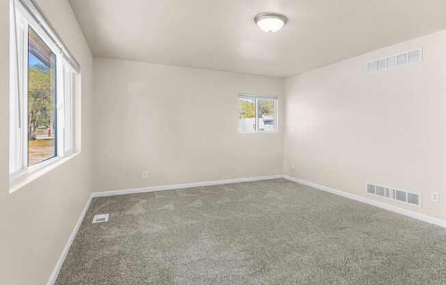 Well-Maintained 3-Bedroom Home with Modern Updates. MOVE-IN SPECIAL!