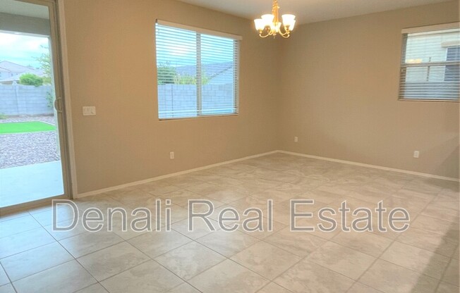 1424 N PAUL
